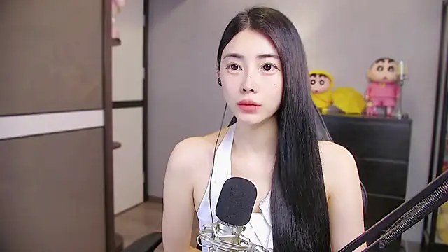 XiaoYuBao- online show from April 13, 2026, 7:12 am