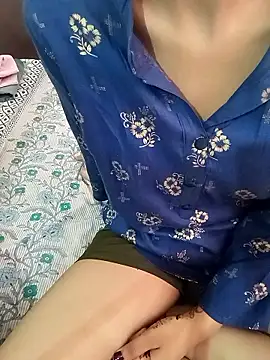 ritika gupta02 online show from March 26, 2026, 7:06 am