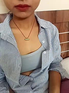 ritika gupta02 online show from April 9, 2026, 9:37 am