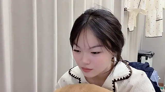 Lily-8888 online show from March 31, 2026, 3:25 pm