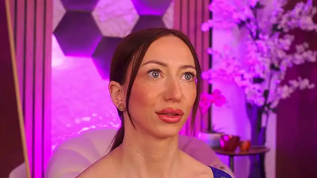 RubyFever online show from April 15, 2026, 4:51 am