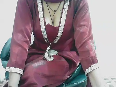 Snapshot of ragini_bby chatting on May 30, 2026, 3:13 am ragini bby online show from May 30, 2026, 3:13 am