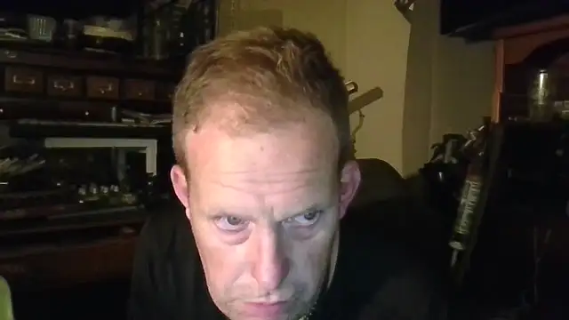 strokingjoe14585 online show from April 24, 2026, 8:16 am