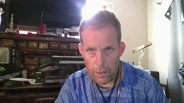 strokingjoe14585 online show from May 1, 2026, 1:38 pm
