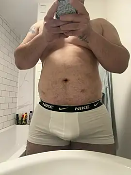 Snapshot of bigmillz32 chatting on March 29, 2026, 12:56 am bigmillz32 online show from March 29, 2026, 12:56 am