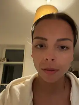 SweetLillySugar online show from April 11, 2026, 10:24 pm