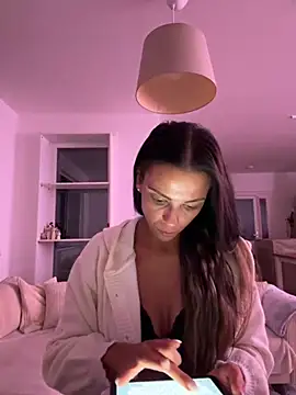 SweetLillySugar online show from March 17, 2026, 10:13 pm