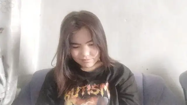 Snapshot of CuteAngell chatting on April 12, 2026, 9:12 am CuteAngell online show from April 12, 2026, 9:12 am