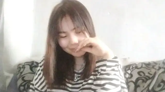 Snapshot of CuteAngell chatting on March 23, 2026, 8:25 am CuteAngell online show from March 23, 2026, 8:25 am