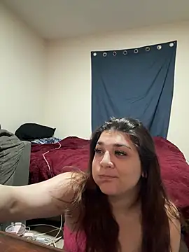 treasurebabii online show from April 8, 2026, 8:49 am