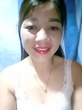 Yiyi102300 online show from July 10, 2026, 1:55 pm