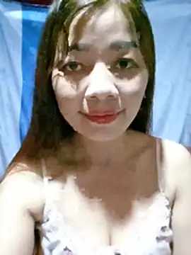 Yiyi102300 online show from August 3, 2026, 1:47 am