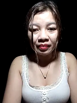 Yiyi102300 online show from March 23, 2026, 2:50 pm