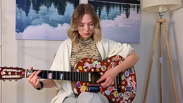 Snapshot of DottyTaliaferro chatting on March 18, 2026, 8:17 am DottyTaliaferro online show from March 18, 2026, 8:17 am