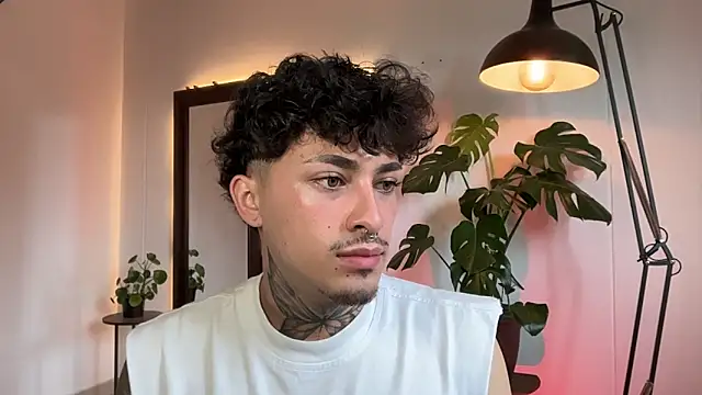 stevennavarro online show from April 13, 2026, 3:05 pm