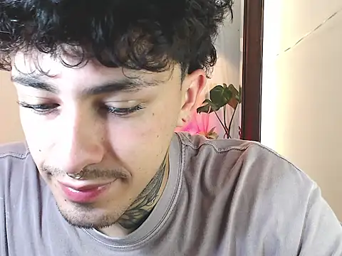 stevennavarro online show from March 21, 2026, 8:19 am