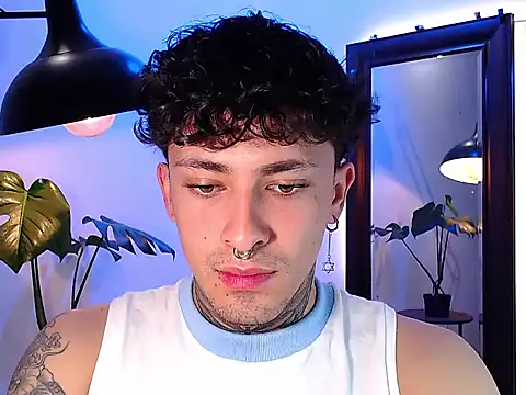 stevennavarro online show from March 24, 2026, 10:32 pm