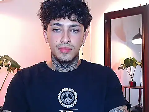 stevennavarro online show from March 22, 2026, 2:04 am