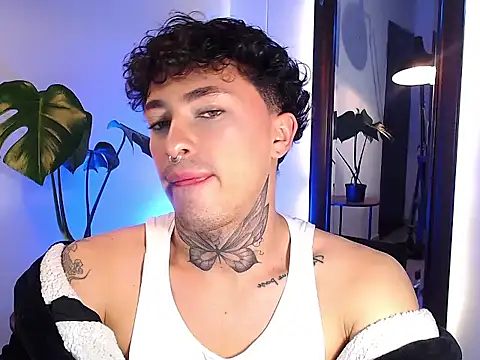 stevennavarro online show from March 19, 2026, 1:05 am