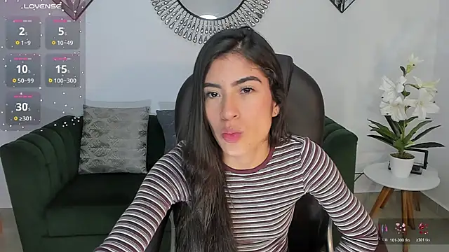 Ninna Asppen  online show from March 30, 2026, 5:31 am