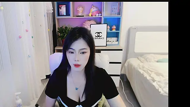 Snapshot of coke-123 chatting on April 16, 2026, 12:06 pm coke-123 online show from April 16, 2026, 12:06 pm