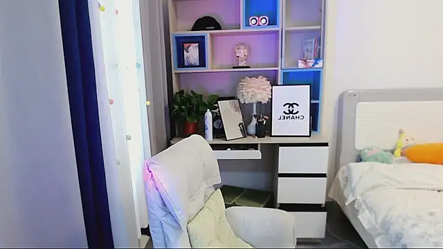 Snapshot of coke-123 chatting on April 7, 2026, 8:16 am coke-123 online show from April 7, 2026, 8:16 am