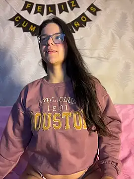 MiaMillers28 online show from April 13, 2026, 8:51 am