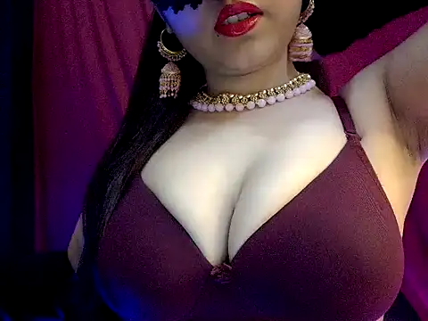 nadia doll69 online show from July 12, 2026, 7:58 pm