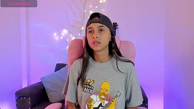 Snapshot of owenfoxx chatting on April 16, 2026, 3:24 pm owenfoxx online show from April 16, 2026, 3:24 pm