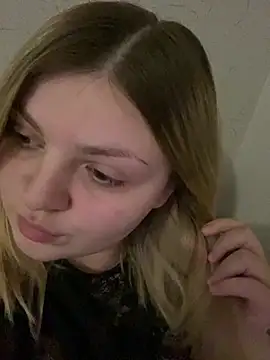 Snapshot of WendyPage chatting on April 4, 2026, 8:26 pm WendyPage online show from April 4, 2026, 8:26 pm