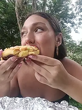 Snapshot of Naughty-Samanta- chatting on April 8, 2026, 3:02 pm Naughty-Samanta- online show from April 8, 2026, 3:02 pm