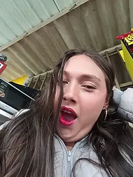 Snapshot of Naughty-Samanta- chatting on April 15, 2026, 2:32 pm Naughty-Samanta- online show from April 15, 2026, 2:32 pm