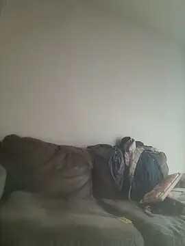 Snapshot of yourMasterisBored chatting on May 27, 2026, 2:46 pm yourMasterisBored online show from May 27, 2026, 2:46 pm