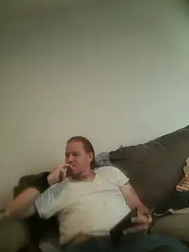 Snapshot of yourMasterisBored chatting on May 11, 2026, 1:45 pm yourMasterisBored online show from May 11, 2026, 1:45 pm