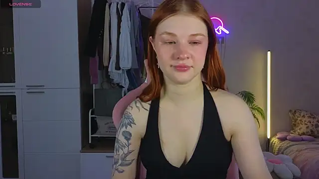 Snapshot of GoldenSunBunny chatting on April 27, 2026, 4:54 am GoldenSunBunny online show from April 27, 2026, 4:54 am