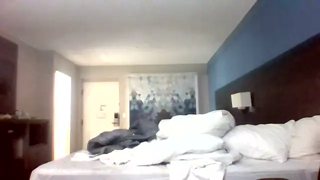Snapshot of Ambionce chatting on April 22, 2026, 5:25 am Ambionce online show from April 22, 2026, 5:25 am