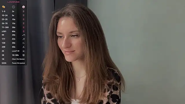 Moonstarisrares online show from April 11, 2026, 9:02 am