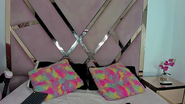 Snapshot of Jade_ht chatting on April 16, 2026, 12:39 pm Jade ht online show from April 16, 2026, 12:39 pm