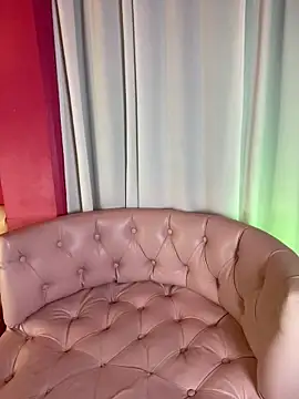 SamaraDesire online show from April 10, 2026, 7:54 pm