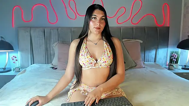 Snapshot of im_Valskin chatting on May 21, 2026, 11:40 am im Valskin online show from May 21, 2026, 11:40 am