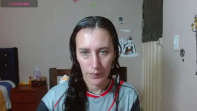 Snapshot of Mariam_wish chatting on May 4, 2026, 6:33 pm Mariam wish online show from May 4, 2026, 6:33 pm