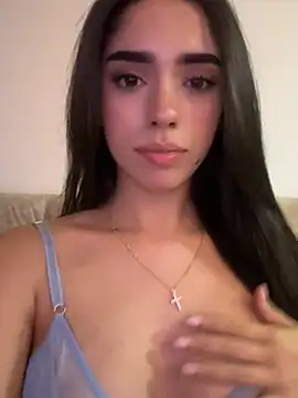 Maia antonelli online show from April 16, 2026, 5:41 am