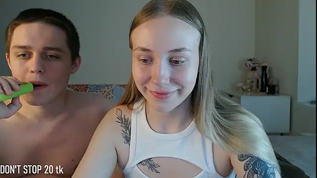 MikeXEmilia online show from May 22, 2026, 5:55 pm