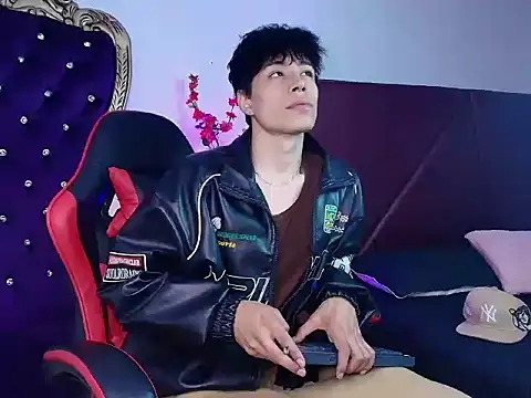 Andreew Style online show from March 19, 2026, 8:42 pm