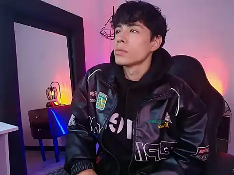 Andreew Style online show from March 23, 2026, 7:03 pm