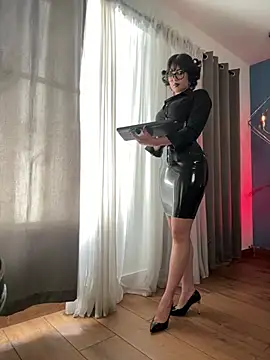 Liana Fem  online show from July 16, 2026, 3:09 pm