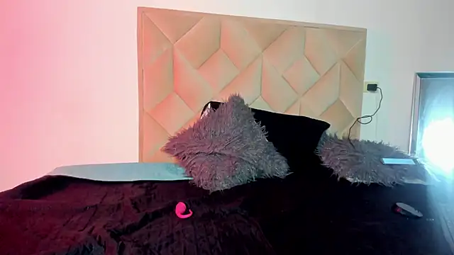 Noire boy online show from April 17, 2026, 8:28 am