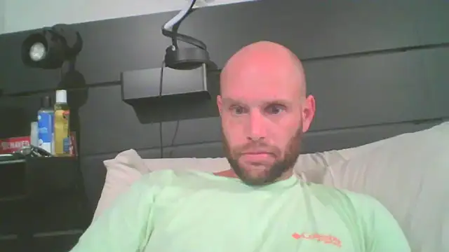 CaptCraker online show from April 8, 2026, 9:11 am