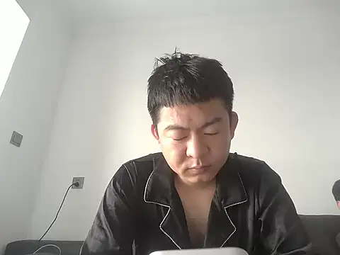 xiaosunsun01 online show from June 11, 2026, 8:22 am