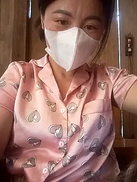 Snapshot of IORio_2X chatting on April 10, 2026, 7:48 am IORio 2X online show from April 10, 2026, 7:48 am